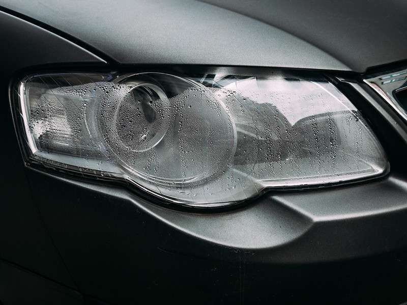 Car Headlight remove moisture from car headlights