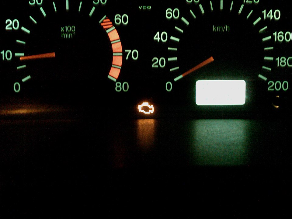 Check engine light: How to recognize and fix this problem.