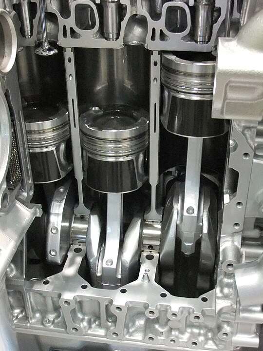 The image of Internal combustion engine pistons